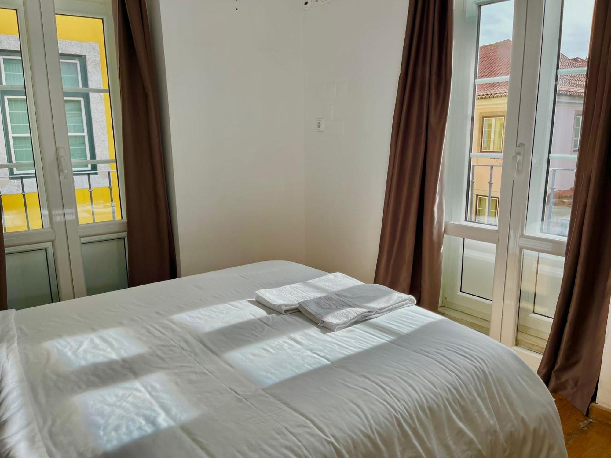 3 Bedroom, 2,5 Bathroom - Bairro Alto Residence Lisboa Exterior foto